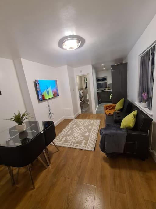 لندن Luxury One Bedroom Flat المظهر الخارجي الصورة